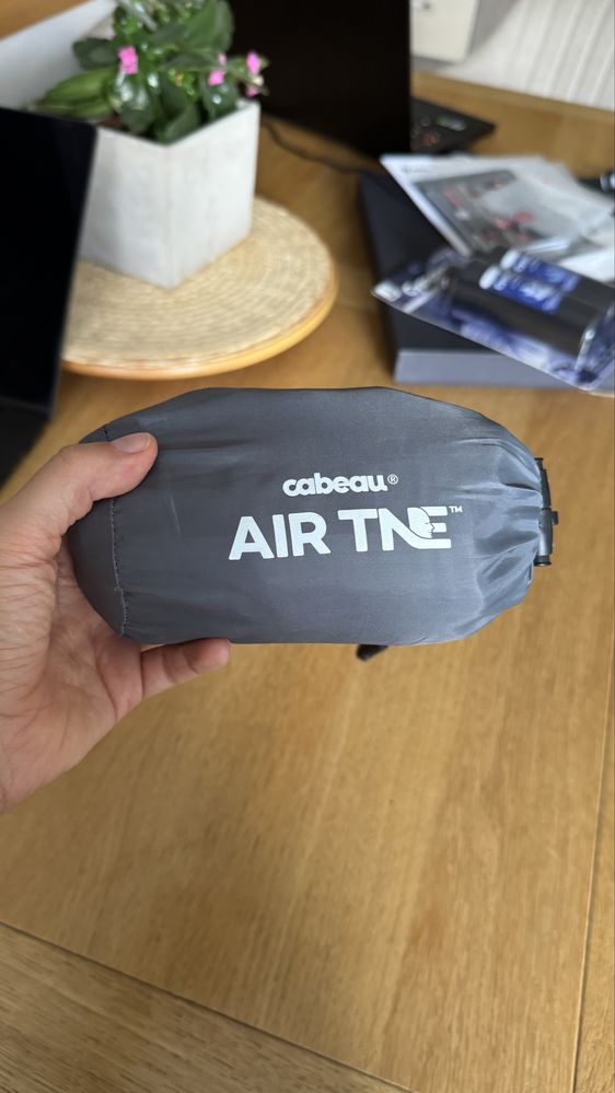 Rogal podróżny poduszka Cabeau Air Tne