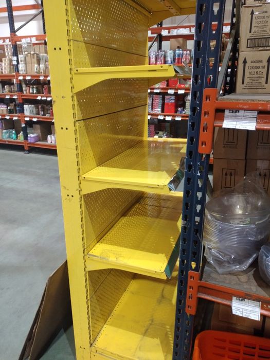 Prateleiras/estantes loja