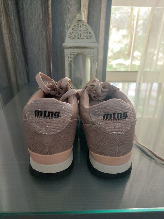 Ténis Mustang rosa com brilhantes, tam 37