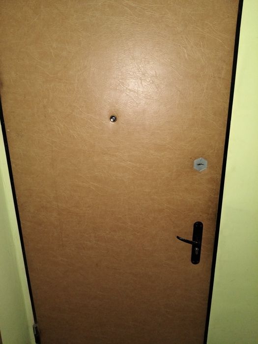 Двері вхідні з коробкою (металеві)