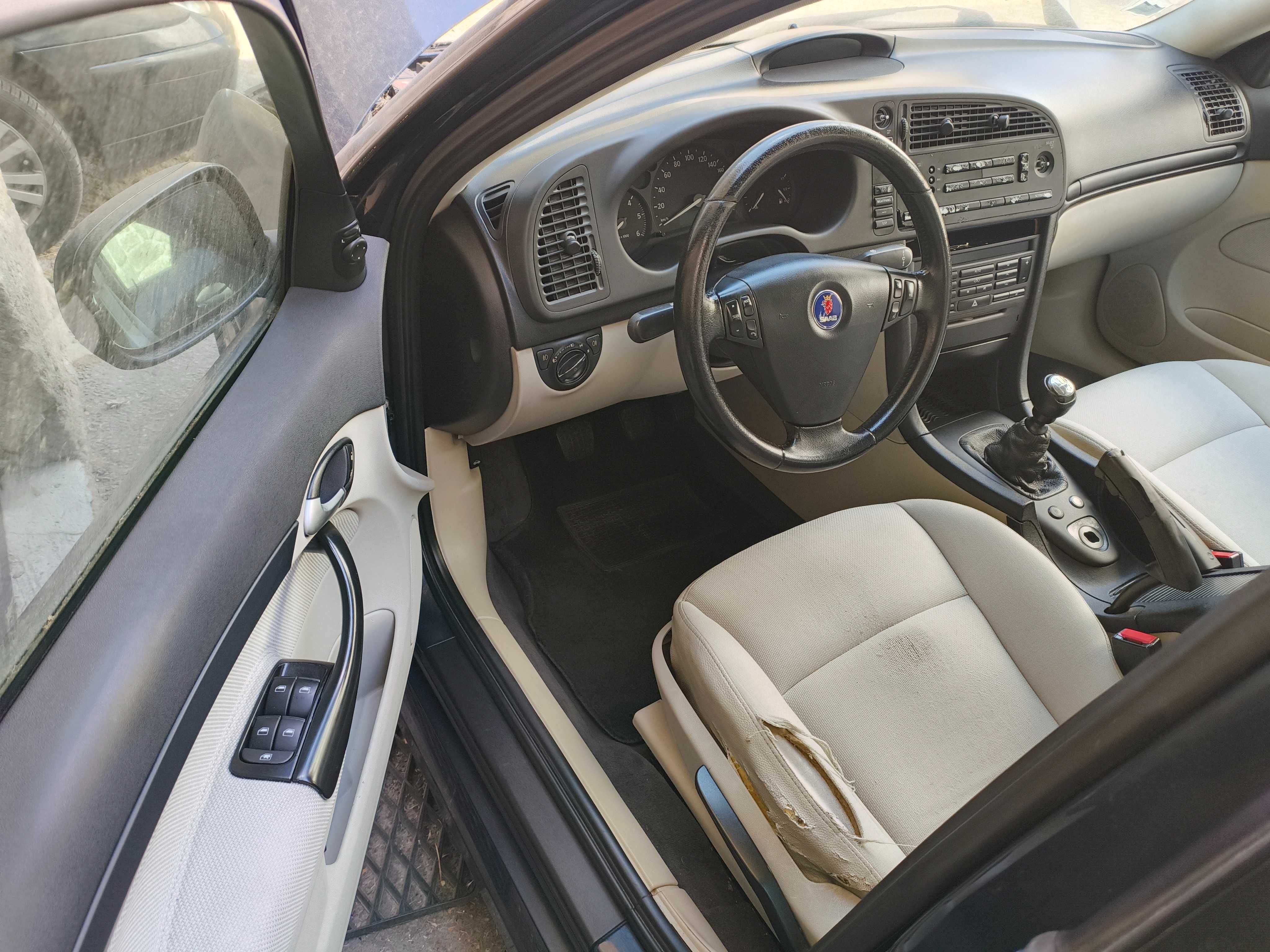 Saab 93 2.2TiD de 2004 para peças