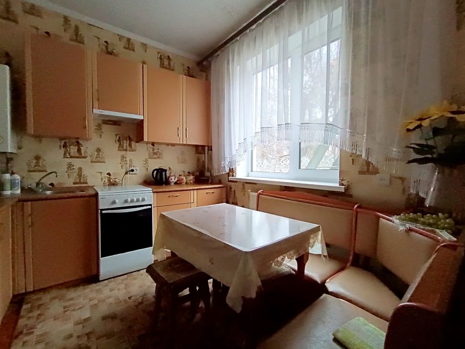 Добротний будинок для родини