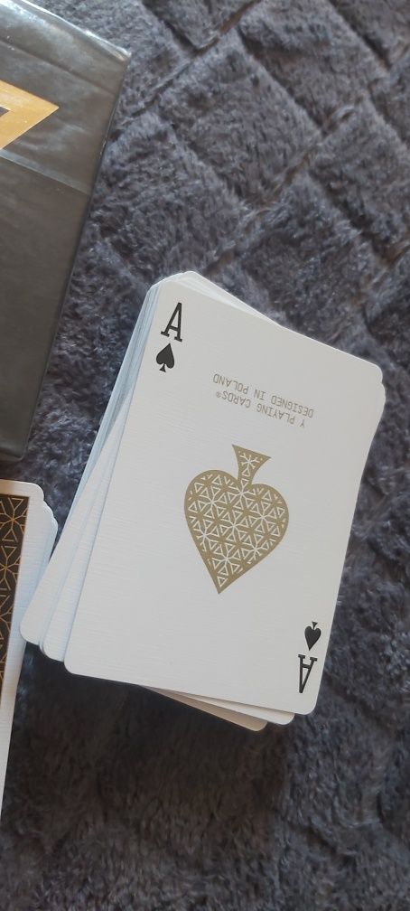 Karty Magic of Y limitowane złote