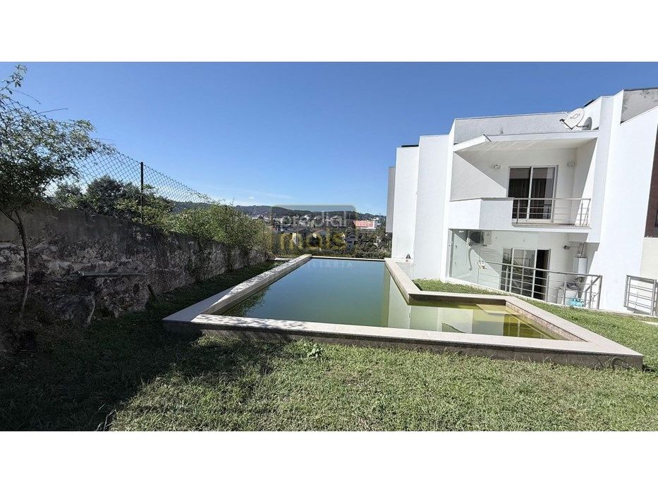 Moradia T3 C/ Nova - À Entrada Da Cidade