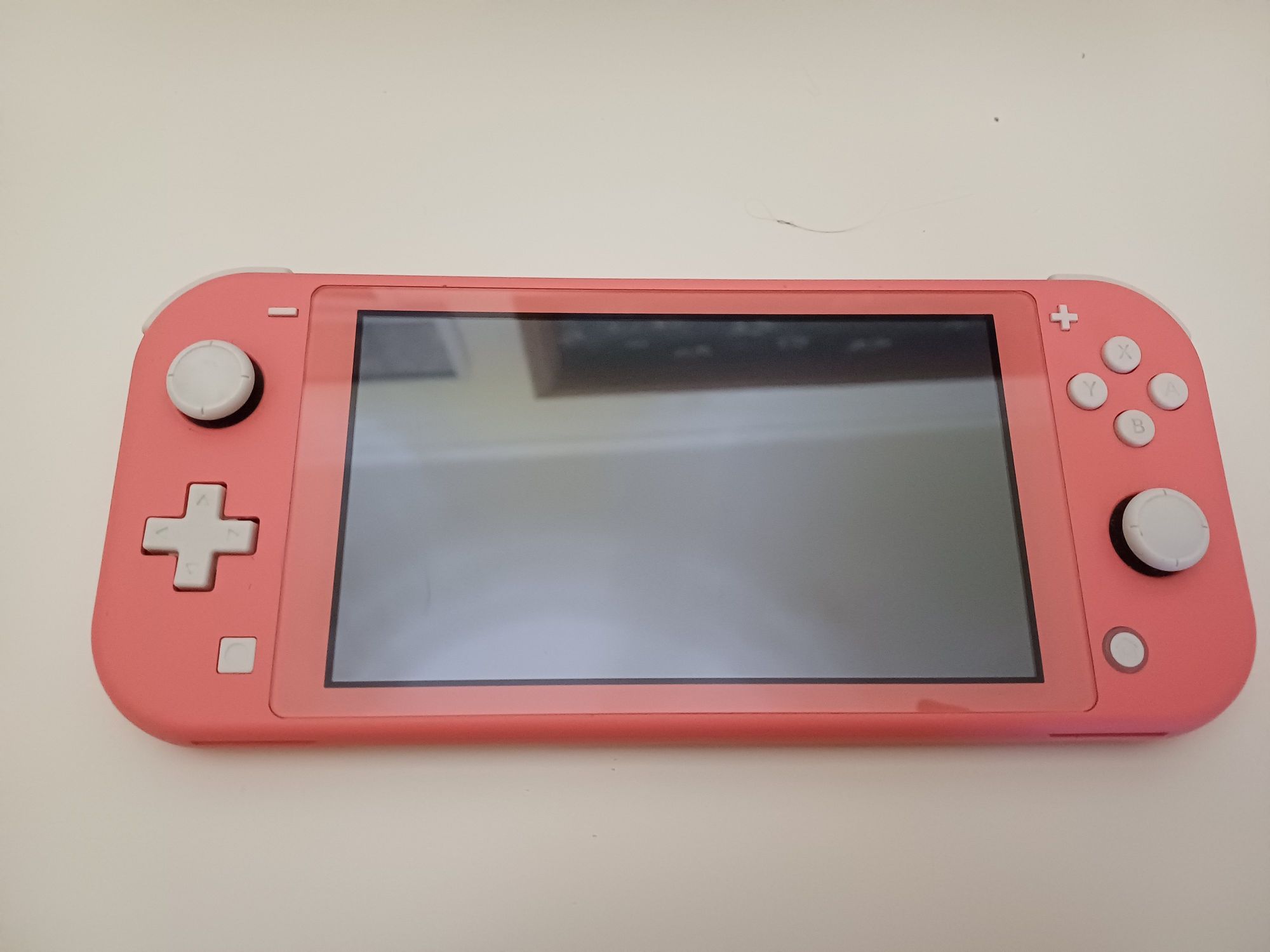 Nintendo Switch Lite Coral