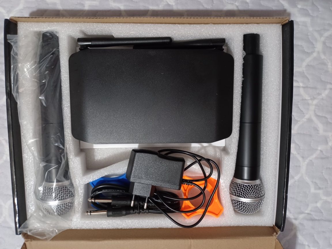 2 Microfones sem fios novo