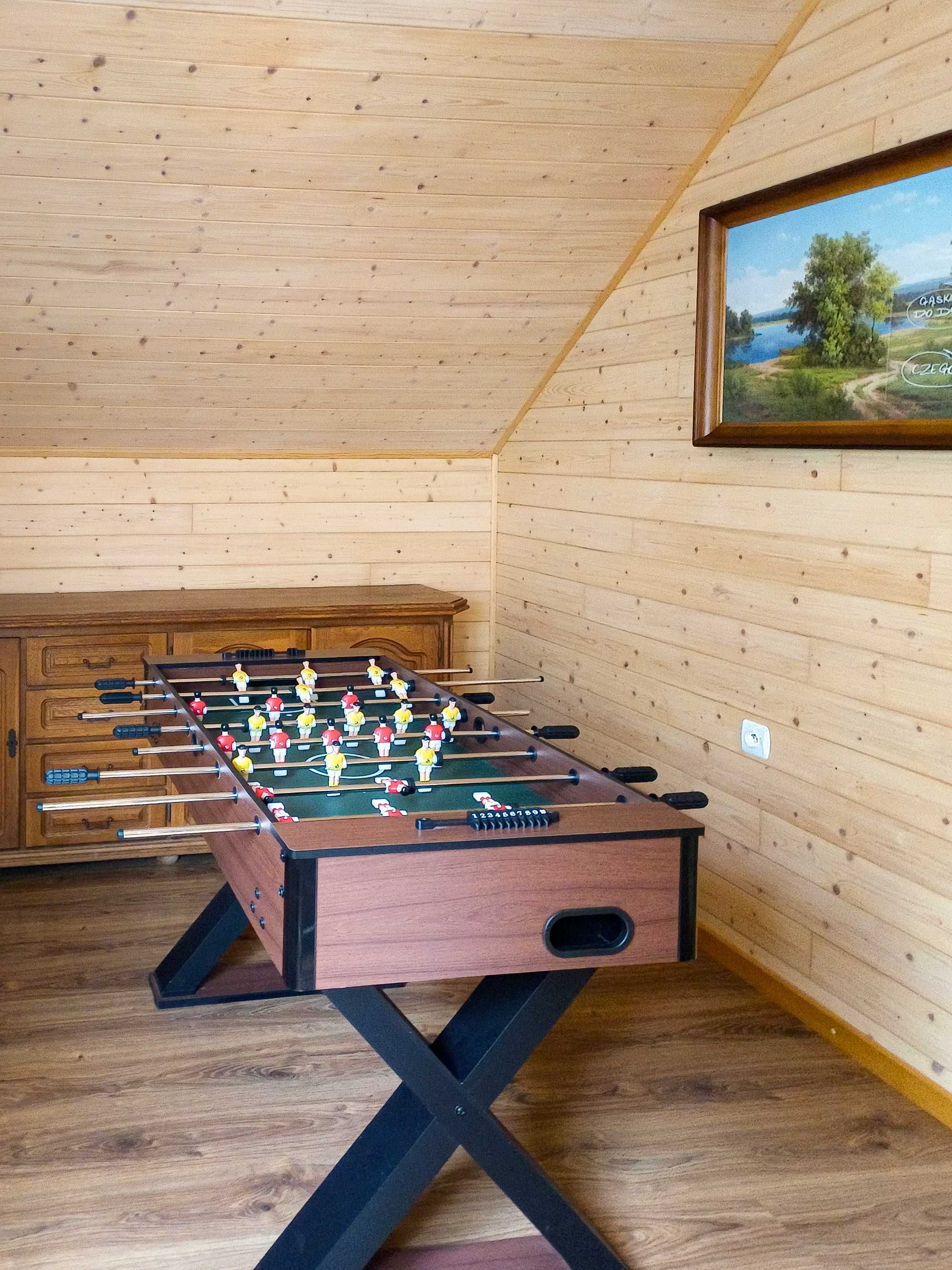 Domki letniskowe z kominkiem, jacuzzi i sauną.