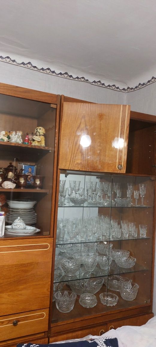 Продам стінку вдиване