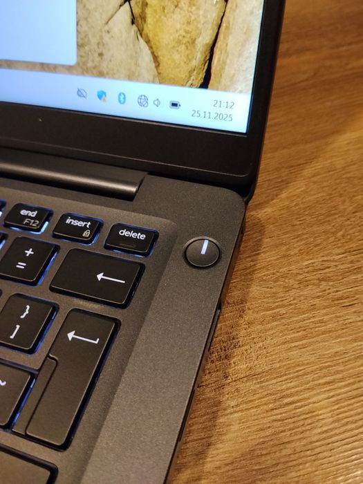 #3106 Dell Latitude 7400 i5-8265U 16GB 256SSD DOTYK FV23 GW12 NOWA BAT