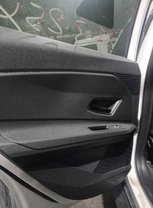 Renault 5 eléctrico para peças (apenas 1500km)