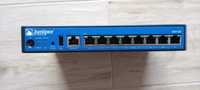 Router przewodowy Juniper Networks SRX100B