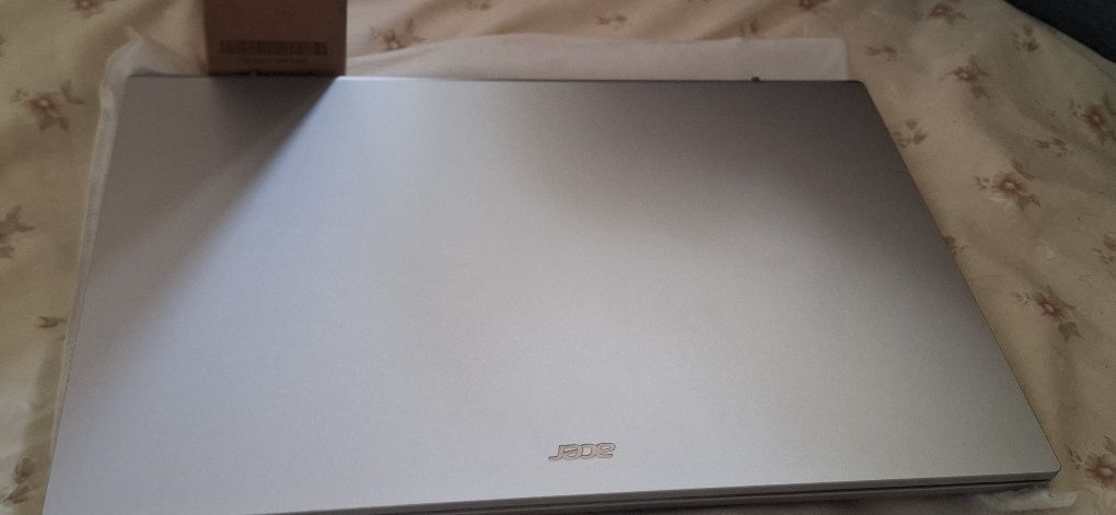 Vendo Acer a315-44p-r5c6 novo