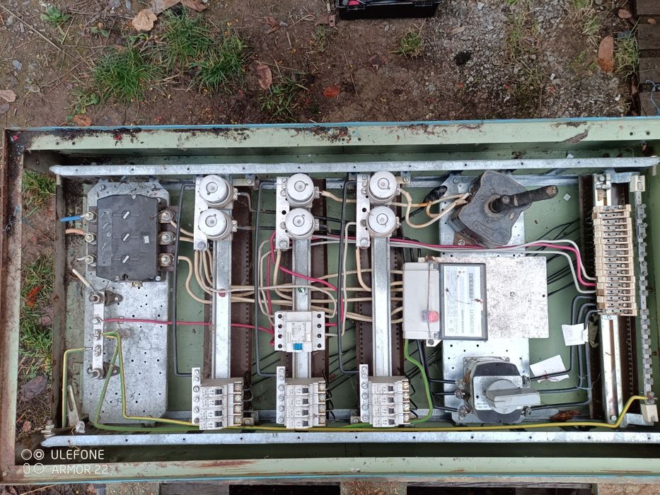 Щиток  електричний .