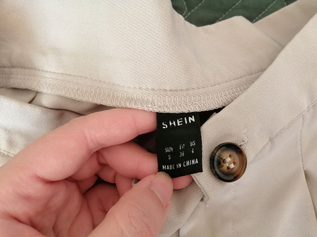 Shein бежеві шорти з защіпами висока талія