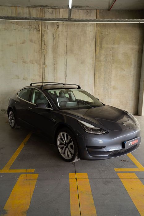 Tesla Model 3 Standard Range Plus RWD