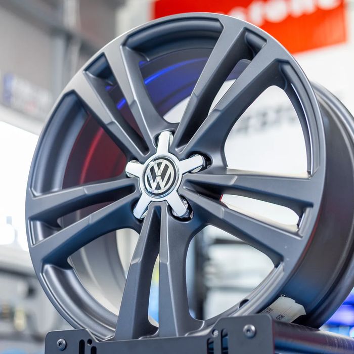 NOWE ORYGINALNE Felgi / Koła 18" - Volkswagen Golf Touran Passat T-Roc