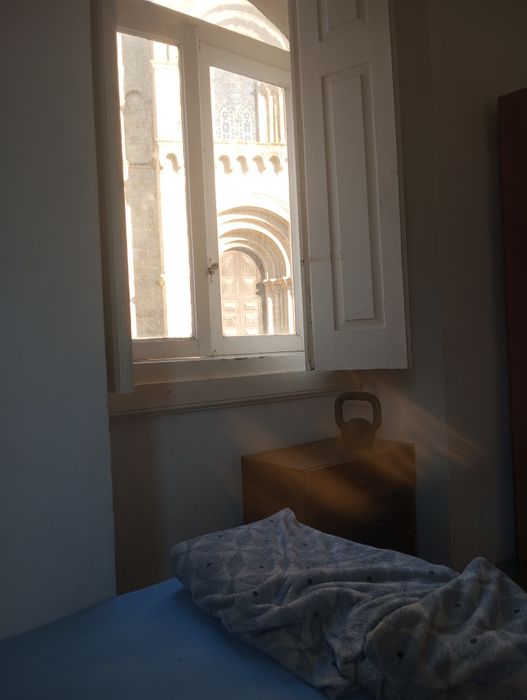 Quarto em T4 na Sé Velha Pólo 1 (320,00€)