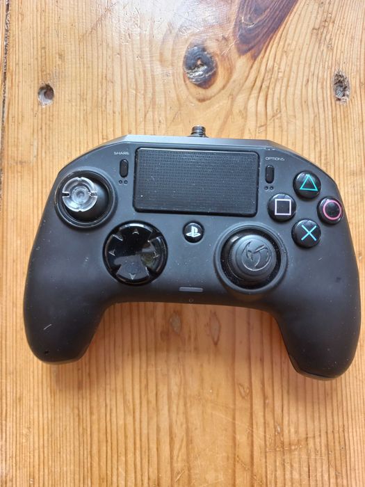 Pad Kontroler PS4 Nacon Revolution Pro Controller używany