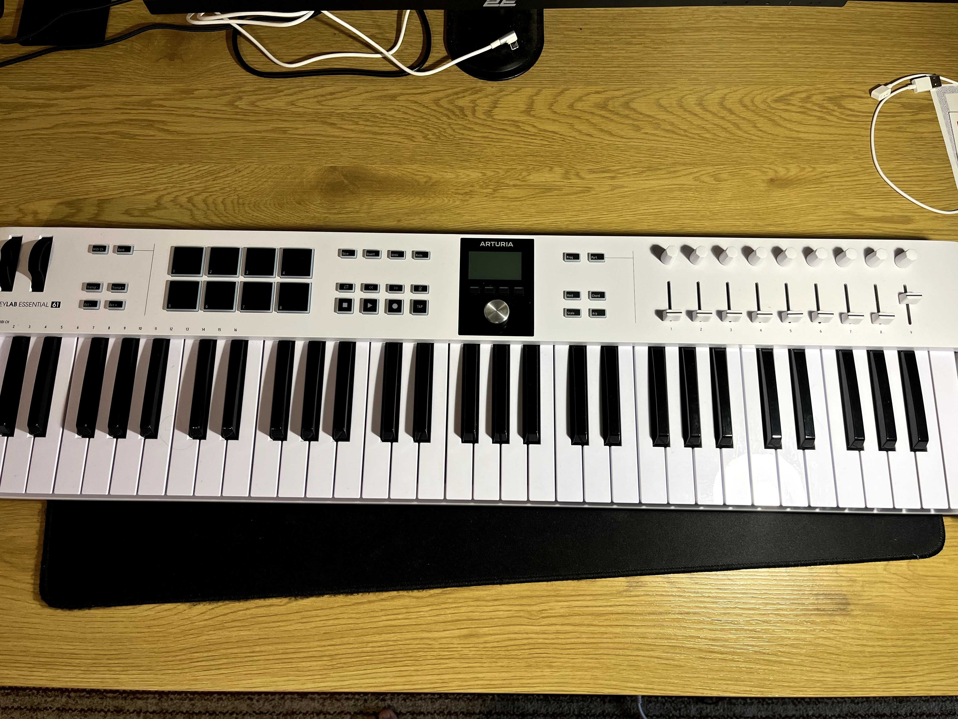 Миди клавиатура arturia keylab essential 61mk3 + педаль в подарок