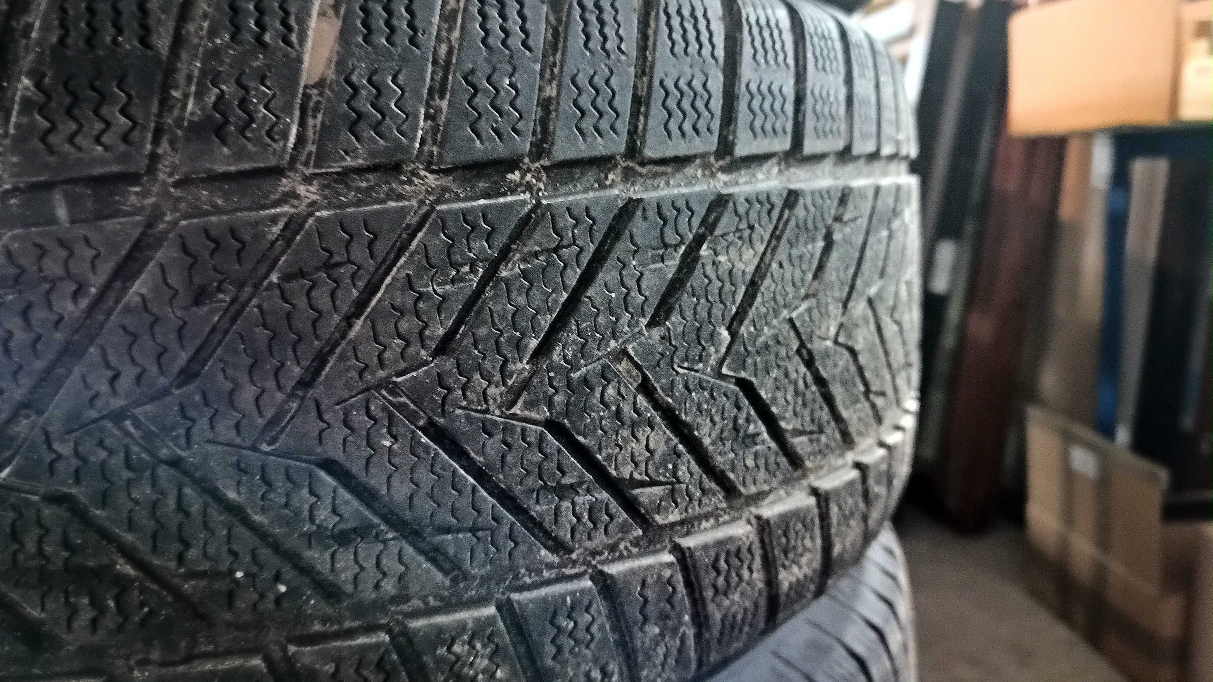 Vredestein Wintrac Extreme S zimowe 245/45R18