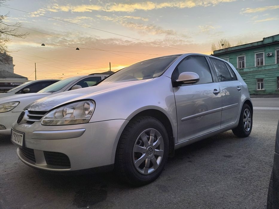 Продам Гольфа 5 1.6 мотор