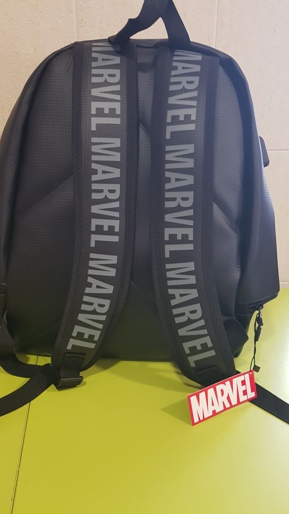 Mochila Marvel homem aranha