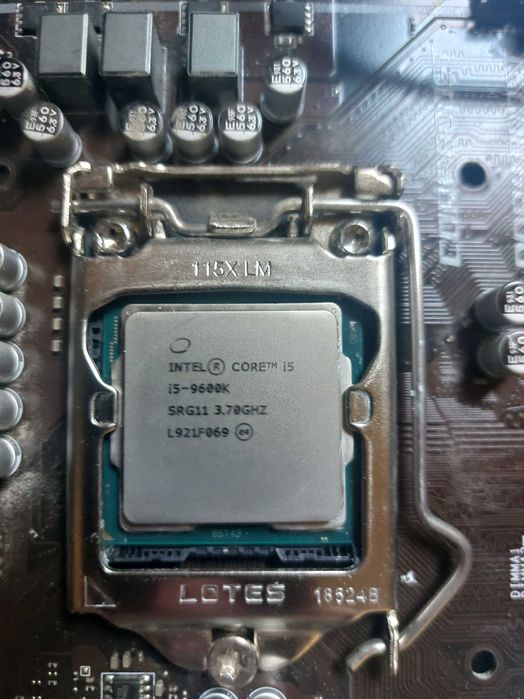 Płyta głowna MSI Z390-A PRO z procesorem i5 9600K