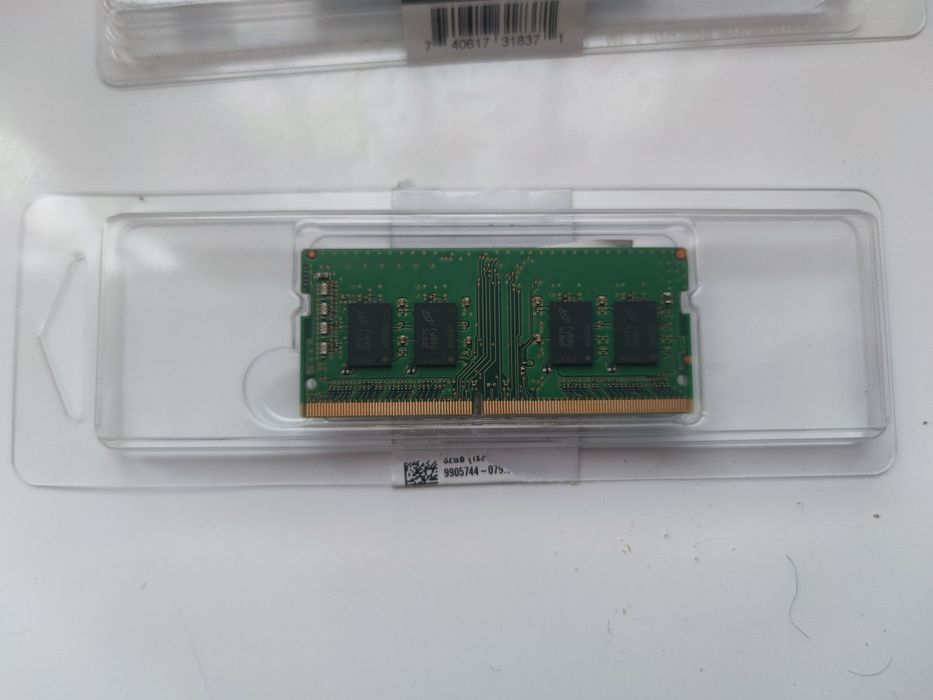 Micron 8GB DDR4 3200MHz SODIMM — оригінальна, стан як нова