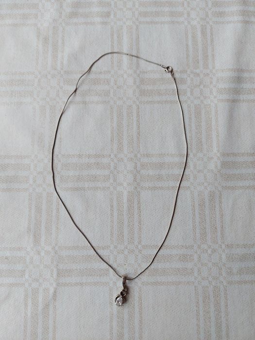 Srebrny naszyjnik z zawieszką