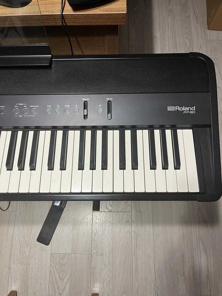 Roland fp90 stagepiano