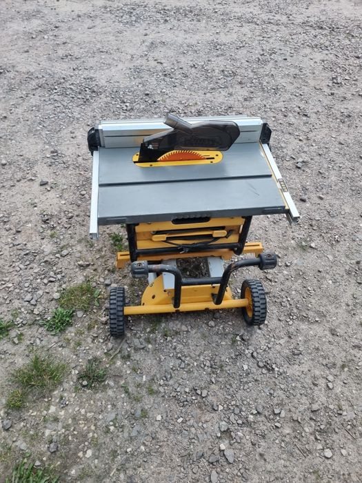 Piła stołowa dewalt ze stołem dw 745