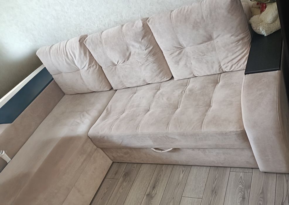 Диван кутовий, терміново,торг