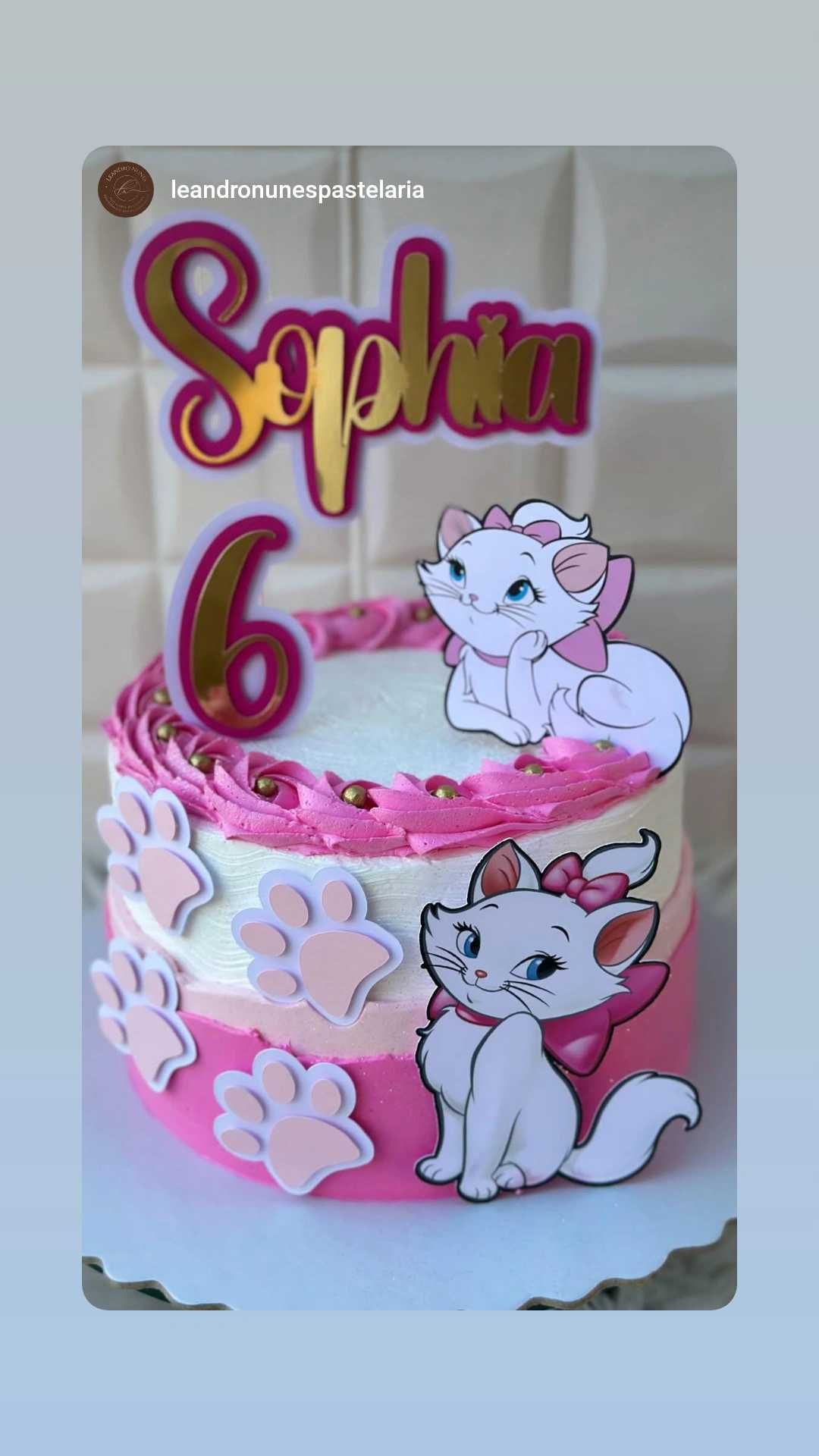 Faço topper/topo de bolo personalizado