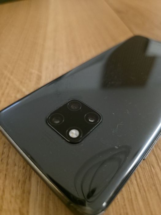 Huawei Mate 20 Pro – stan bardzo dobry, ekran idealny, 100% sprawny