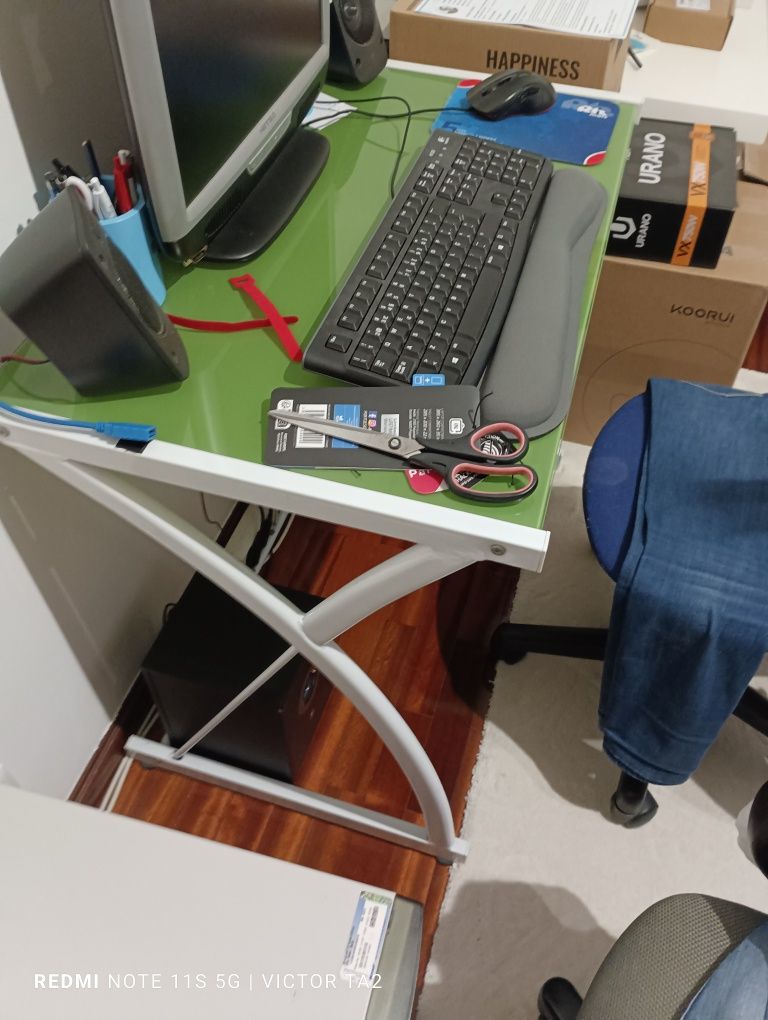 Secretária escritório