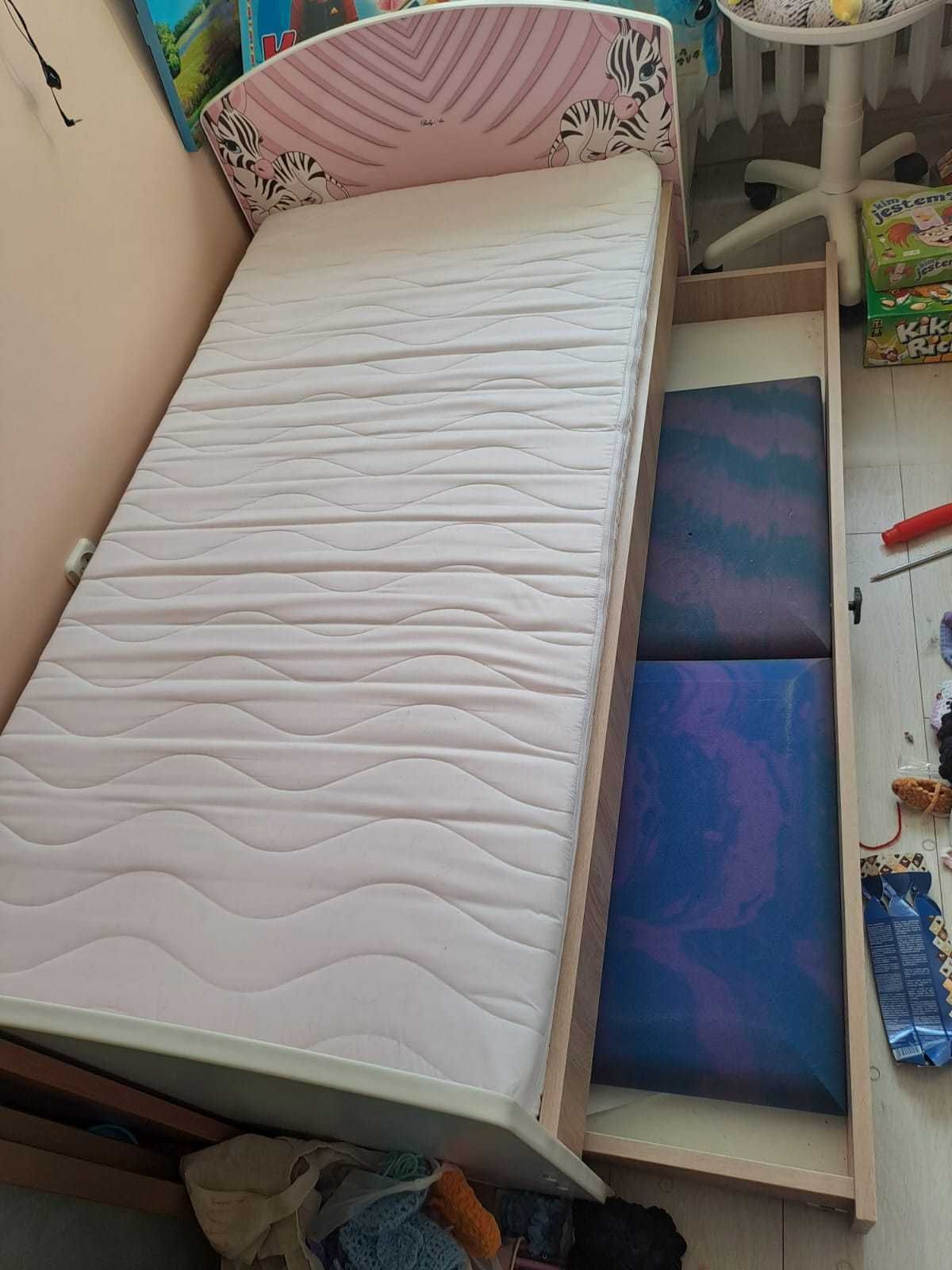 Łóżko dziecięce 160x80, prawie nowe