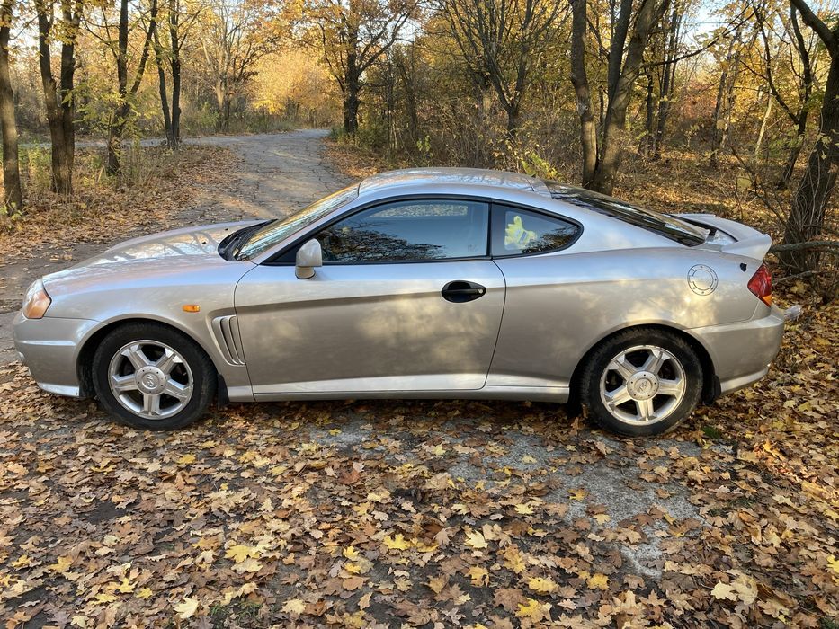 Hyundai coupe tiburon