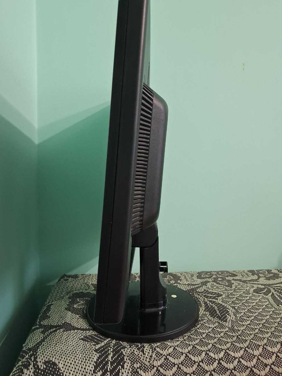 Монітор Lg та Dell