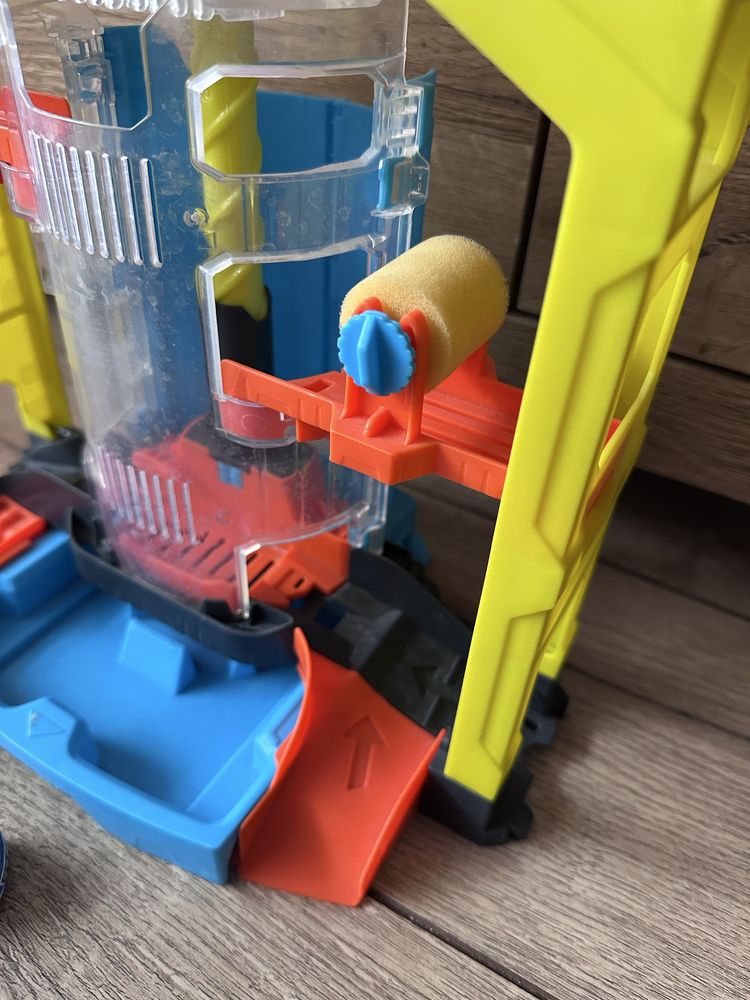 Kaskaderska Myjnia HotWheels Stunt&Splash