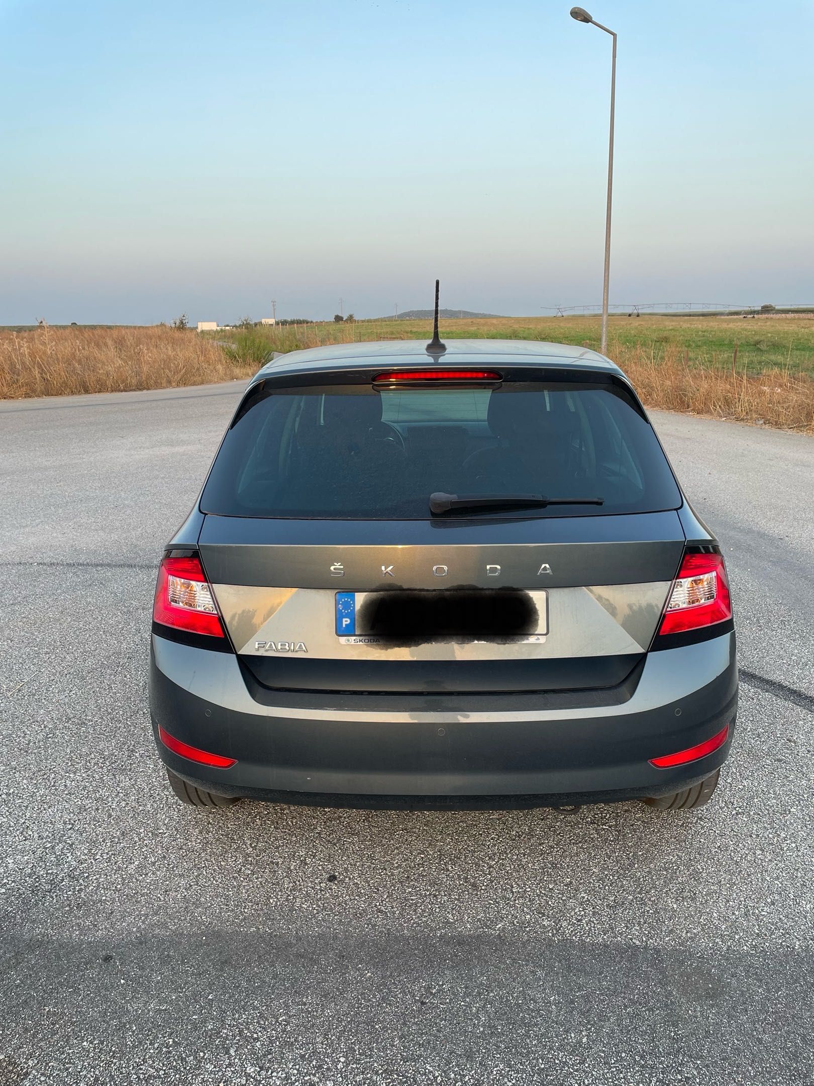 Skoda Fábia 1.0 TSI Ambition DSG