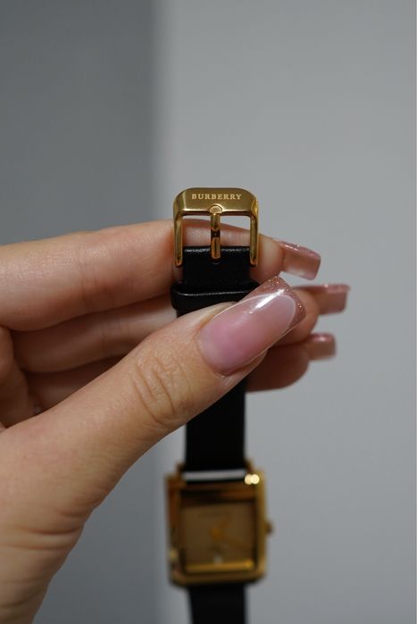 Жіночий годинник BURBERRY