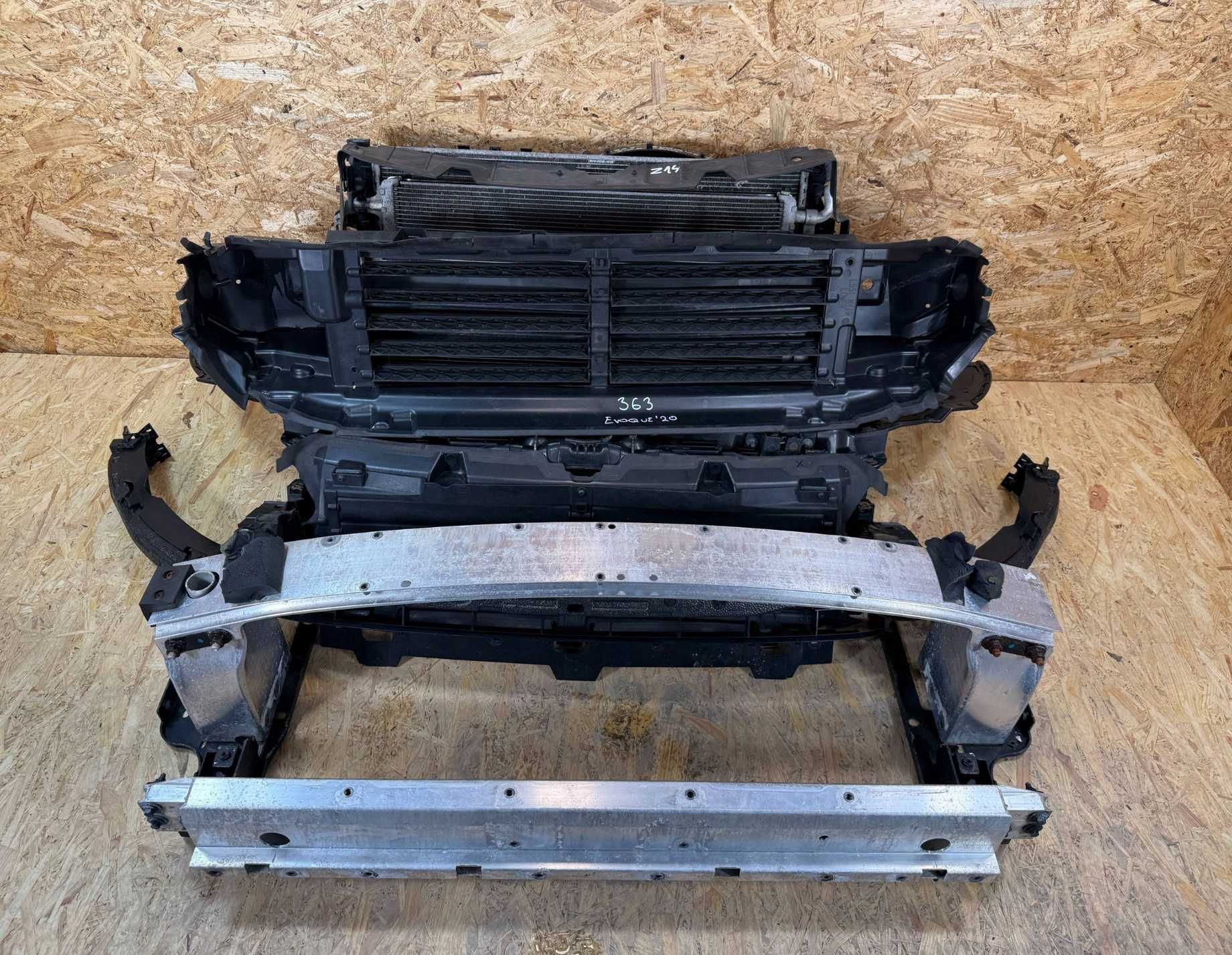 Range Rover Evoque L551 Панель передняя вентилятор разборка