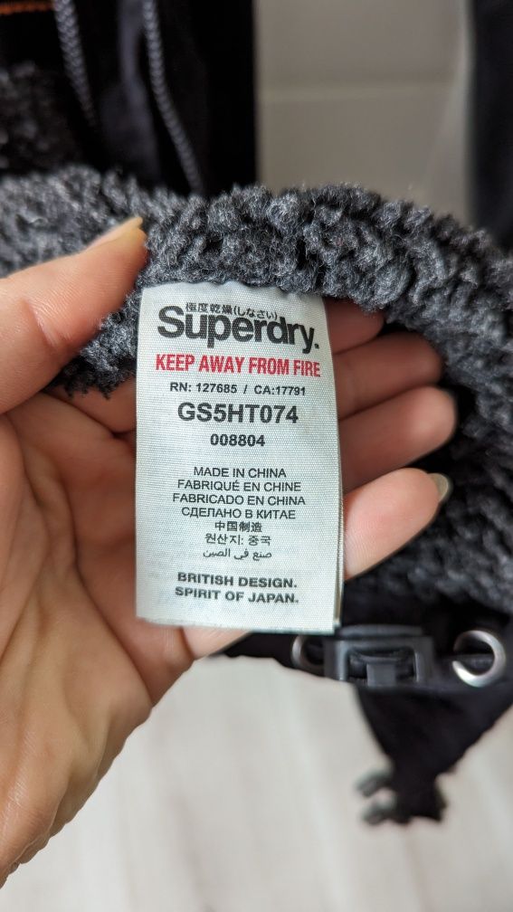 Kurtka zimowa parka Superdry czarna