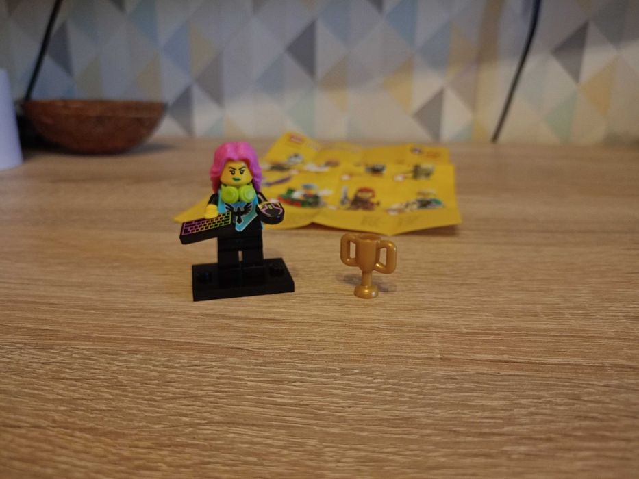 Lego mini figures