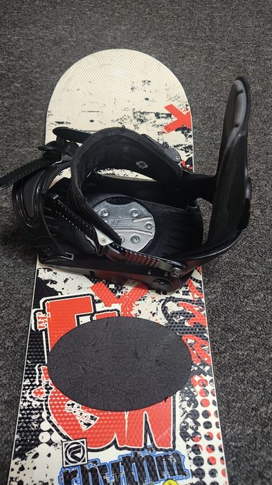 Deska snowboardowa FLOW rhythm 110 cm + wiązanie IC S/M