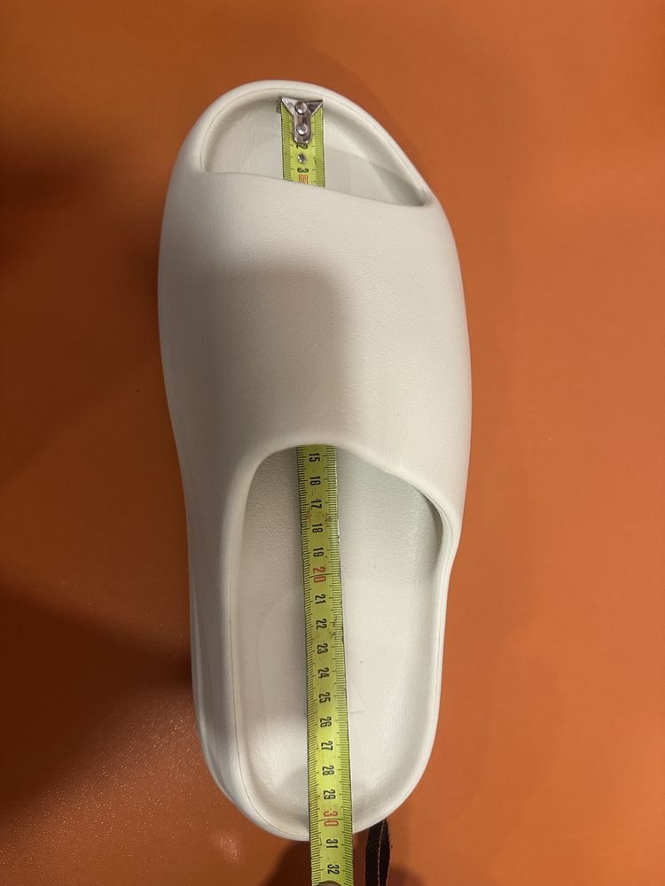 Yeezy Slide Bone
