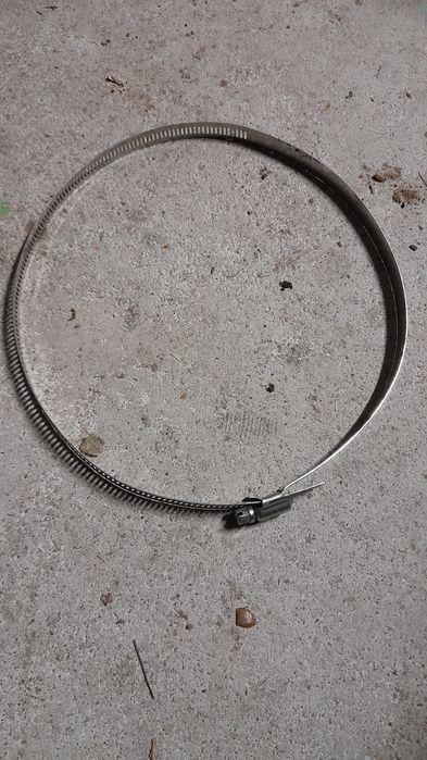 Abraçadeiras inox 0.50 € cada