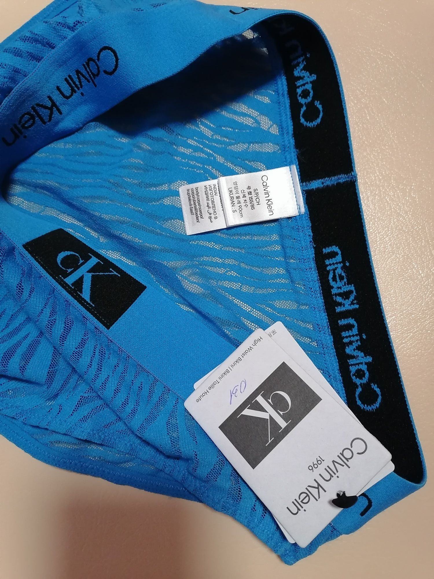 Трусики Calvin Klein нові, розмір S