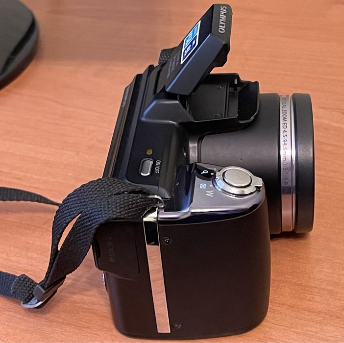 Фотоаппарат Olympus SP-620UZ Black