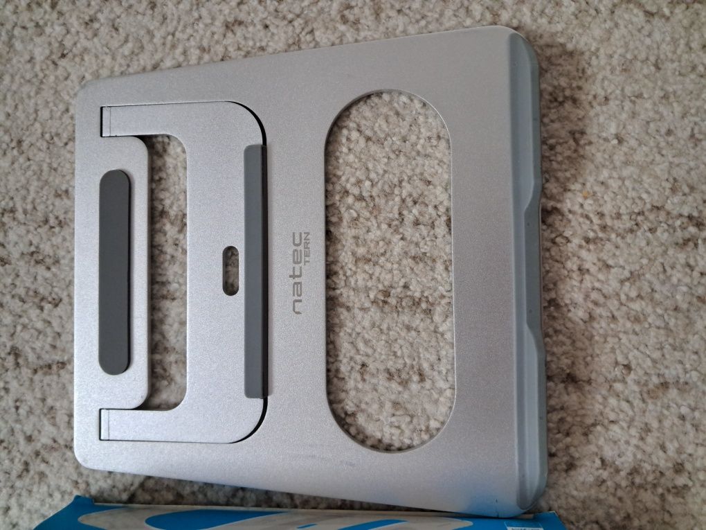 Podstawka pod laptopa. Nowa. Aluminium.Natec Turn 12-14 cali